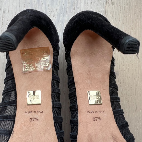 Hugo Boss Pumps - Picture 2 of 4